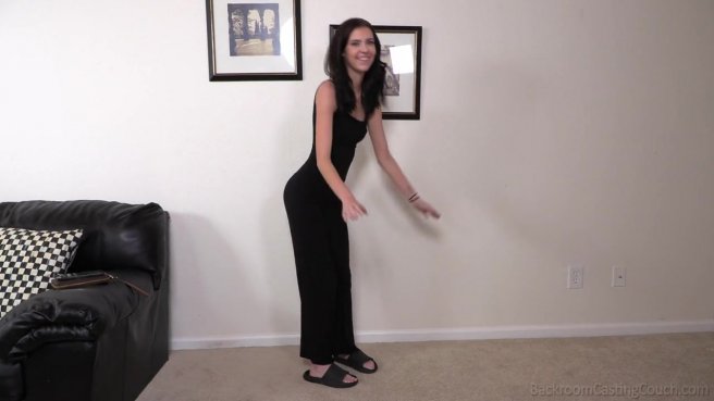 Анальное приключение с ослепительной брюнеткой, которое заслуживает стоячих оваций в порно-индустрии #1